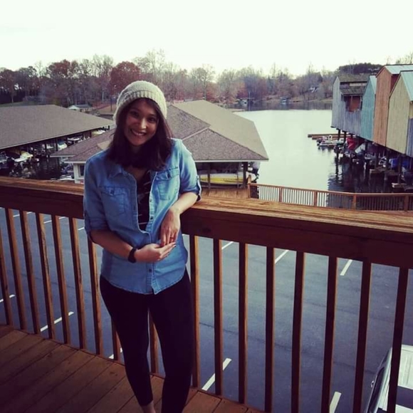 Meet your Posher, Louella - Picture 6 of 7